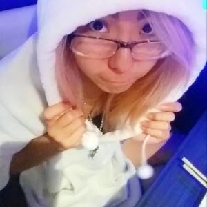 Meet your Posher, Kari